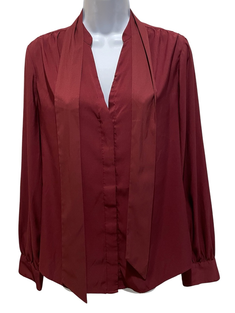 Express Relaxed Portofino Tie Front button down blouse. Maroon. Size M. - Picture 2 of 9